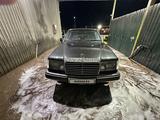 Mercedes-Benz E 200 1990 года за 1 400 000 тг. в Шымкент