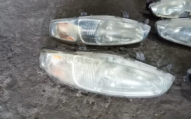 Фара Митсубиси Кольт 1997 за 30 000 тг. в Алматы