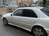 Mercedes-Benz C 180 1994 годаfor1 600 000 тг. в Караганда – фото 3