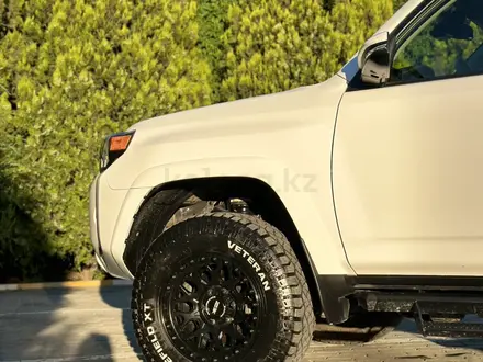 Toyota 4Runner 2024 года за 31 200 000 тг. в Актау – фото 7