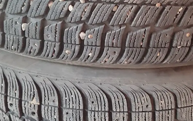 Шины с дисками. Мерседес. за 140 000 тг. в Шымкент