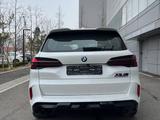 BMW X5 M 2024 года за 78 410 000 тг. в Алматы – фото 3