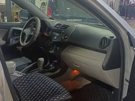 Toyota RAV4 2010 года за 7 300 000 тг. в Астана – фото 12
