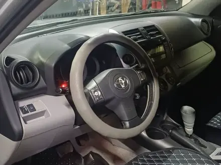 Toyota RAV4 2010 года за 7 300 000 тг. в Астана – фото 9