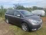 Toyota Sienna 2013 года за 11 000 000 тг. в Актобе – фото 4