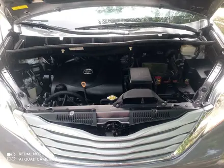 Toyota Sienna 2017 года за 13 800 000 тг. в Алматы – фото 8