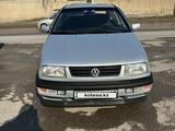 Volkswagen Vento 1993 года за 2 200 000 тг. в Шымкент – фото 5