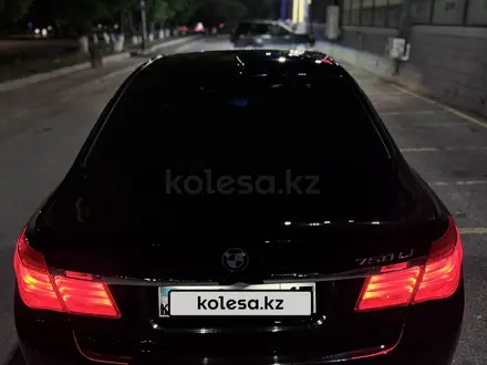 BMW 750 2011 года за 12 800 000 тг. в Алматы – фото 2