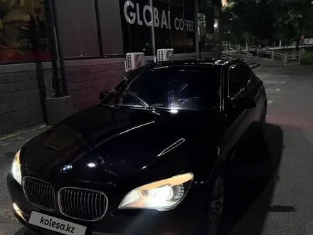 BMW 750 2011 года за 12 800 000 тг. в Алматы – фото 6