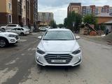 Hyundai Elantra 2018 года за 8 500 000 тг. в Кокшетау – фото 2