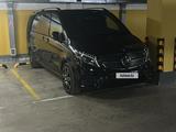 Mercedes-Benz V 300 2022 года за 40 000 000 тг. в Астана