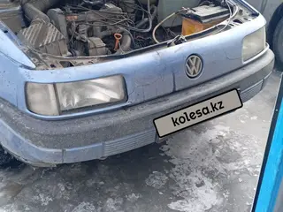 Volkswagen Passat, 1993