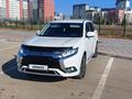 Mitsubishi Outlander 2022 годаfor10 400 000 тг. в Астана – фото 2