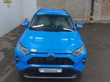 Toyota RAV4 2021 года за 13 000 000 тг. в Костанай – фото 3