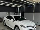 Toyota Camry 2019 года за 13 500 000 тг. в Экибастуз – фото 2