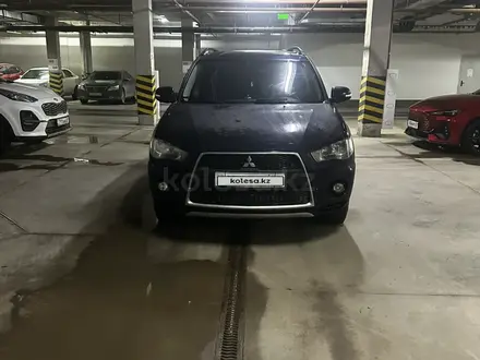 Mitsubishi Outlander 2011 года за 6 500 000 тг. в Астана