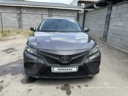 Toyota Camry 2019 года за 11 500 000 тг. в Алматы – фото 9