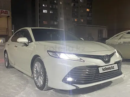 Toyota Camry 2019 года за 16 000 000 тг. в Семей – фото 3