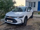 Chevrolet Tracker 2023 года за 8 300 000 тг. в Алматы – фото 2