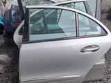 Дверь Benz седан 211үшін40 000 тг. в Алматы