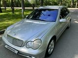 Mercedes-Benz C 200 2003 годаүшін5 700 000 тг. в Алматы – фото 2
