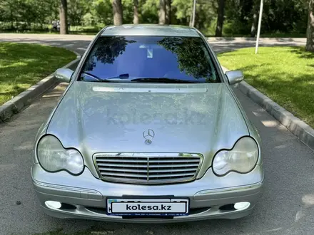 Mercedes-Benz C 200 2003 годаүшін5 700 000 тг. в Алматы – фото 16
