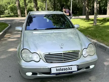 Mercedes-Benz C 200 2003 годаүшін5 700 000 тг. в Алматы – фото 24