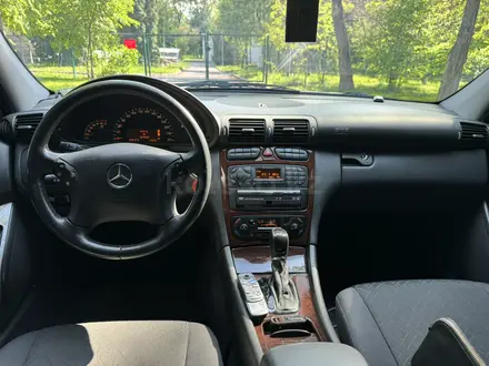 Mercedes-Benz C 200 2003 годаүшін5 700 000 тг. в Алматы – фото 28