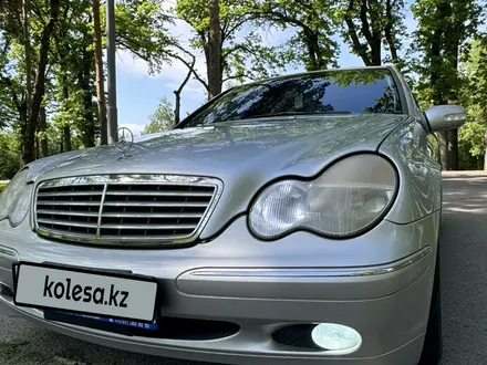 Mercedes-Benz C 200 2003 годаүшін5 700 000 тг. в Алматы – фото 4