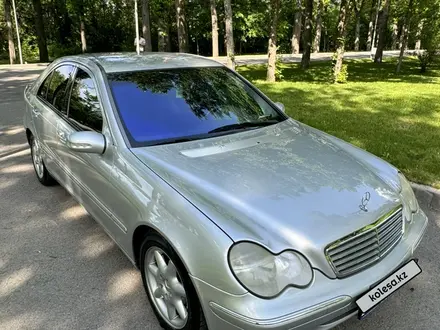 Mercedes-Benz C 200 2003 годаүшін5 700 000 тг. в Алматы – фото 5