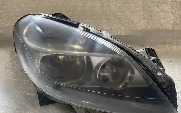 Фара за 42 000 тг. в Астана