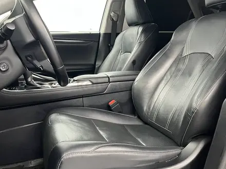 Lexus RX 300 2018 года за 16 500 000 тг. в Алматы – фото 7