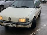 Volkswagen Passat 1992 года за 600 000 тг. в Уральск