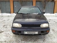 Volkswagen Golf 1998 годаүшін1 700 000 тг. в Астана