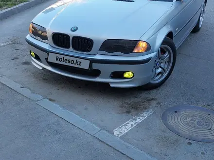 BMW 325 1999 годаүшін3 850 000 тг. в Павлодар