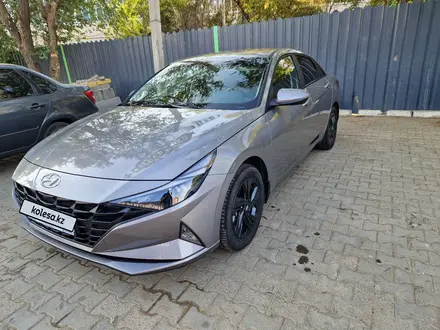 Hyundai Elantra 2023 года за 10 500 000 тг. в Уральск – фото 4