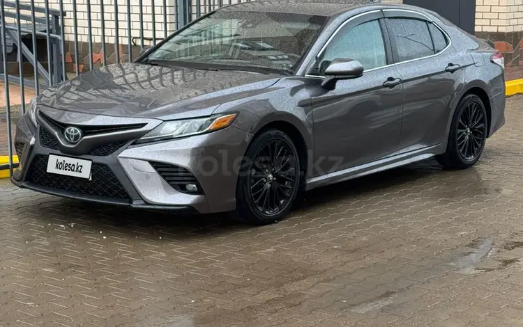 Toyota Camry 2019 года за 8 500 000 тг. в Уральск