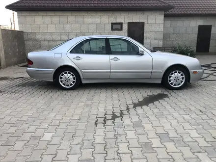 Mercedes-Benz E 320 2001 года за 5 200 000 тг. в Актобе – фото 6