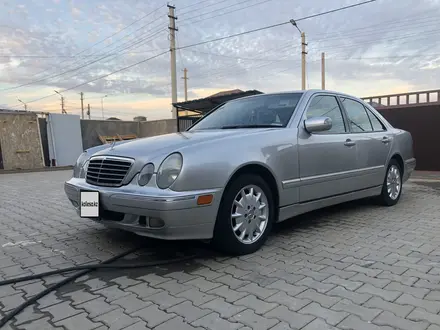 Mercedes-Benz E 320 2001 года за 5 200 000 тг. в Актобе – фото 10