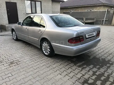 Mercedes-Benz E 320 2001 года за 5 200 000 тг. в Актобе – фото 8