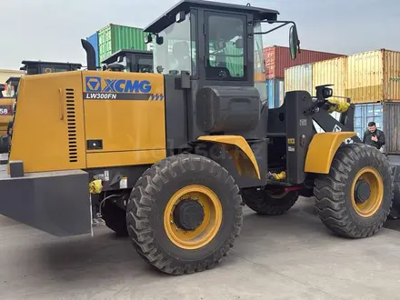 XCMG  LW300FN, объем ковша 1,8м, 3,0 тонна грузoпoдъeмнocть 2026 года за 14 000 000 тг. в Алматы