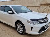 Toyota Camry 2015 года за 11 100 000 тг. в Жанаозен