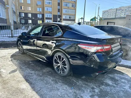 Toyota Camry 2019 года за 13 200 000 тг. в Уральск – фото 7