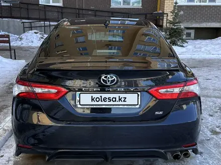 Toyota Camry 2019 года за 13 200 000 тг. в Уральск – фото 8