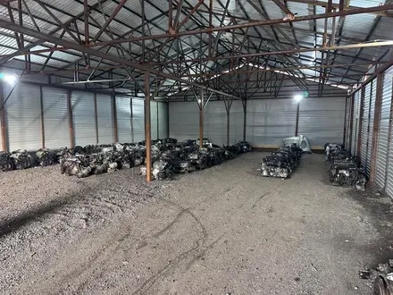 Двигатель и коробка за 300 000 тг. в Алматы