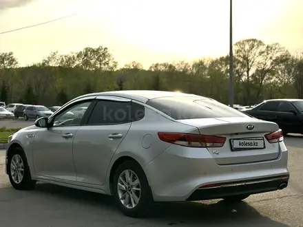 Kia K5 2015 года за 7 100 000 тг. в Астана