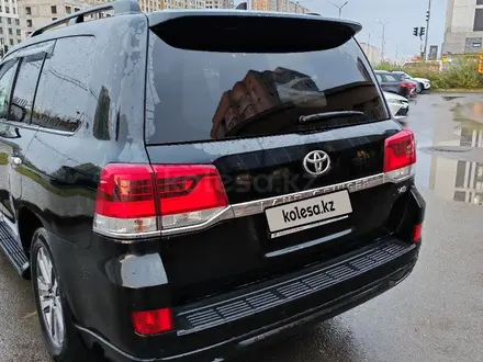 Toyota Land Cruiser 2016 года за 32 000 000 тг. в Астана – фото 4