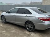 Toyota Camry 2015 года за 10 000 000 тг. в Уральск – фото 3