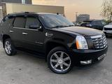 Cadillac Escalade 2007 года за 8 400 000 тг. в Шымкент