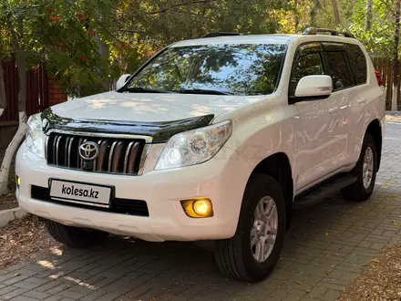 Toyota Land Cruiser Prado 2013 года за 14 700 000 тг. в Актобе – фото 2
